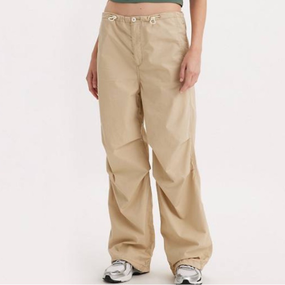 Levi's Women's Beige Wide-Leg Pants